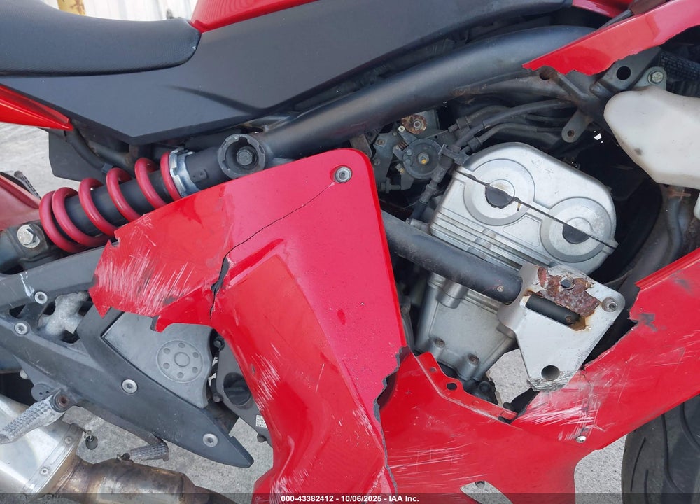 2008 KAWASAKI EX650 A VIN: JKAEXEA108A037149