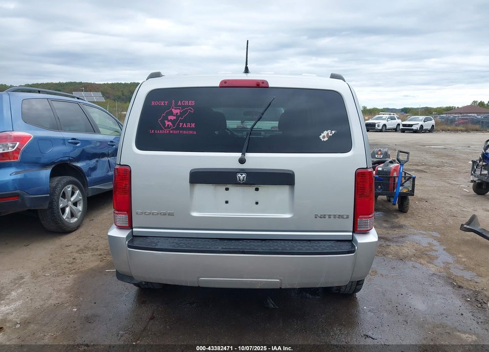 2011 DODGE NITRO HEAT VIN: 1D4PU4GK5BW598686