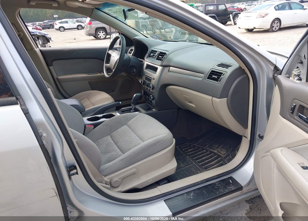 2010 FORD FUSION VIN: 3FAHP0GAXAR151836