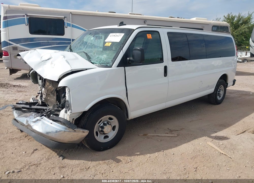 2017 CHEVROLET EXPRESS 3500 VIN: 1GAZGPFG5H1336841