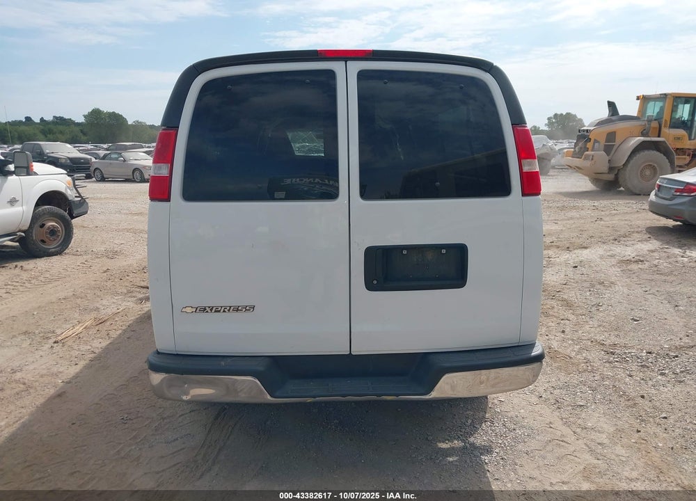 2017 CHEVROLET EXPRESS 3500 VIN: 1GAZGPFG5H1336841