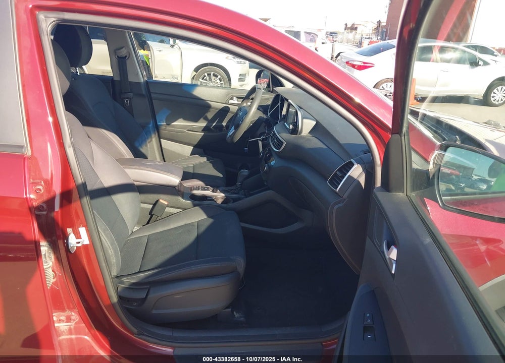 2019 HYUNDAI TUCSON VIN: KM8J2CA47KU883040