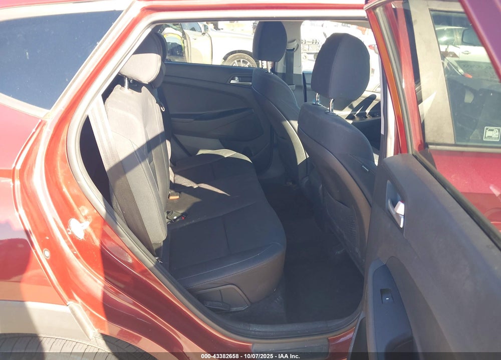 2019 HYUNDAI TUCSON VIN: KM8J2CA47KU883040