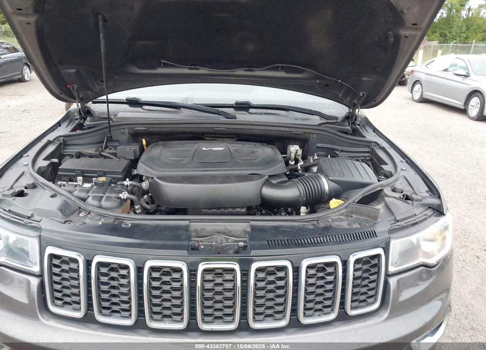 2017 JEEP GRAND CHEROKEE VIN: 1C4RJEAG2HC605807