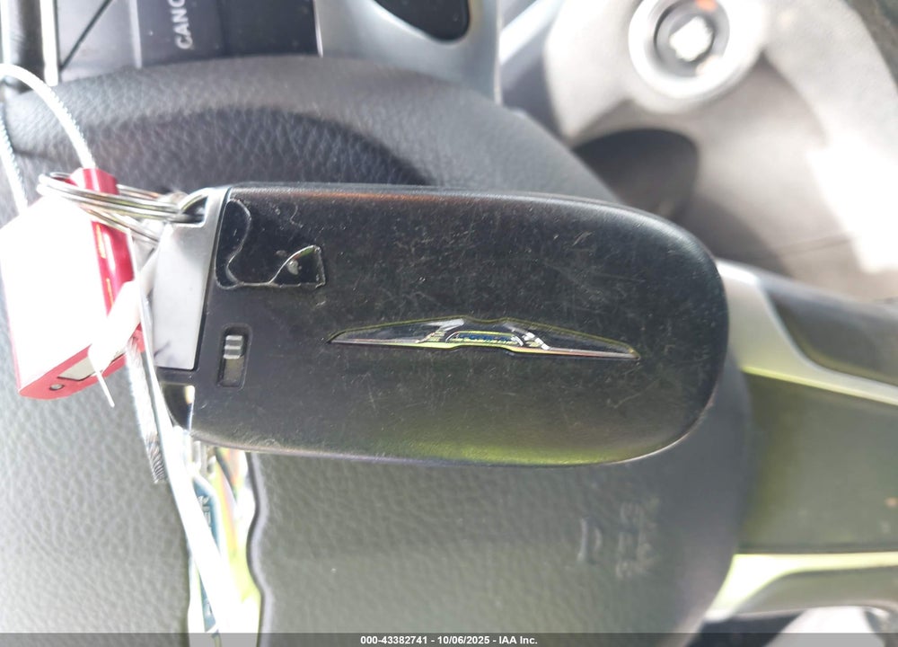 2019 CHRYSLER 300 VIN: 2C3CCAAG0KH619772