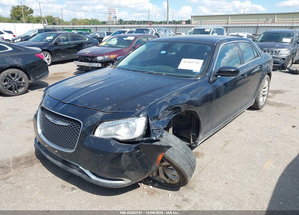 2019 CHRYSLER 300 VIN: 2C3CCAAG0KH619772