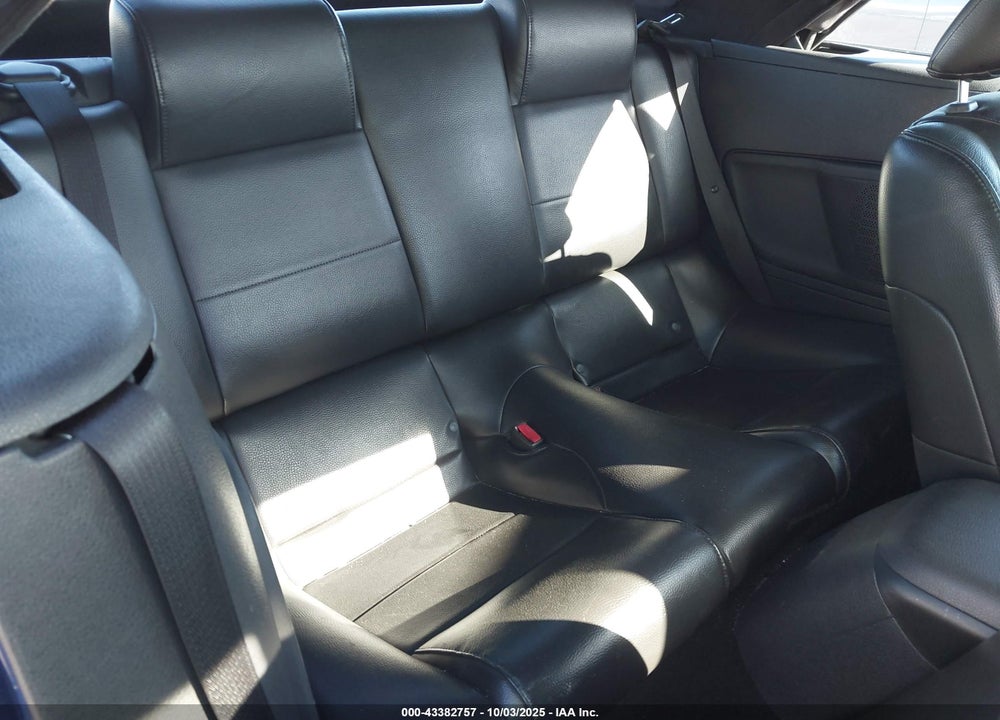 2005 FORD MUSTANG VIN: 1ZVFT84N355196478