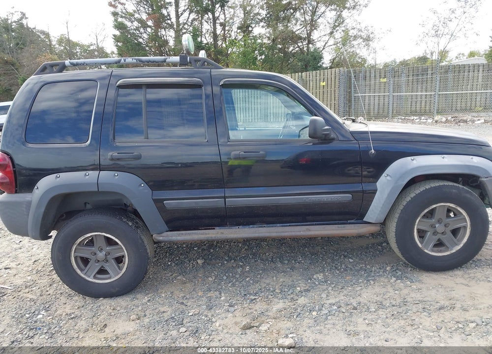 2006 JEEP LIBERTY VIN: 1J4GL38K76W253555
