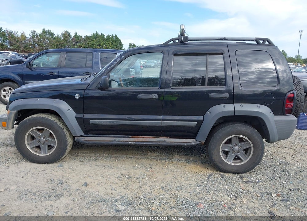 2006 JEEP LIBERTY VIN: 1J4GL38K76W253555