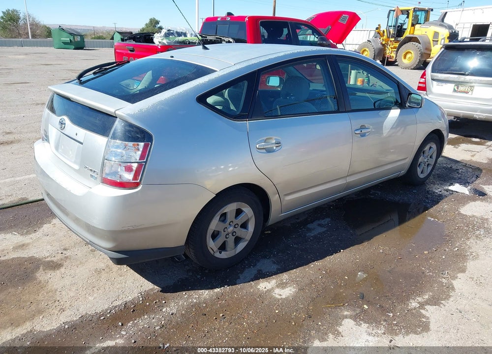 2005 TOYOTA PRIUS VIN: JTDKB20U853066089