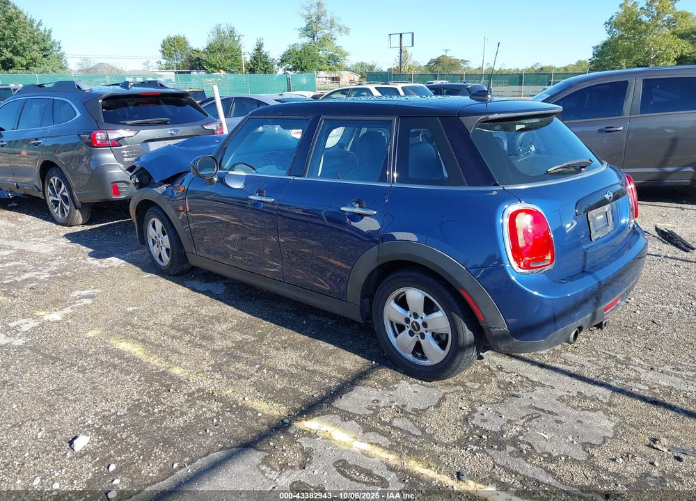 2016 MINI HARDTOP VIN: WMWXU1C56G2D09826