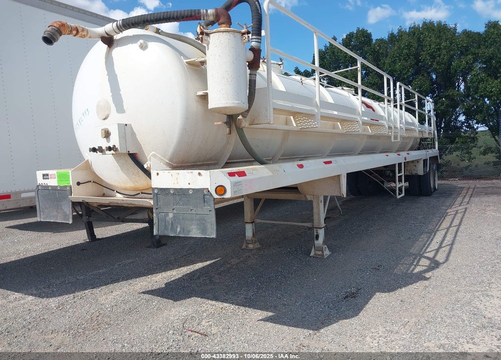 2015 DRAGON ESP LTD TANK SEMI TRAILER VIN: 1UNST4228FL114601