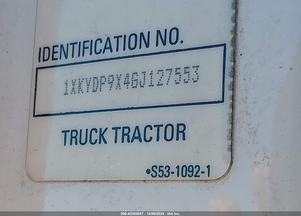 2016 KENWORTH CONSTRUCTION T680 VIN: 1XKYDP9X4GJ127553