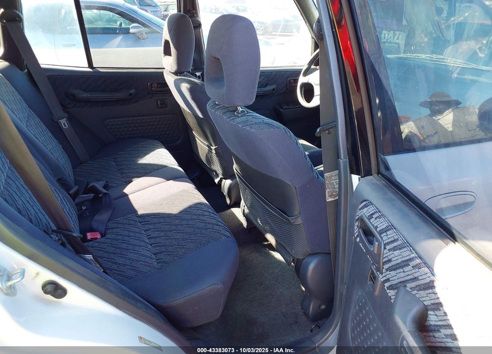 1999 TOYOTA RAV4 VIN: JT3GP10V6X7047681
