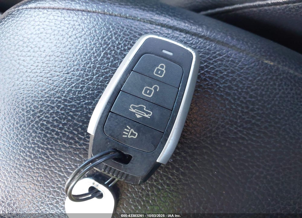 2013 HYUNDAI VELOSTER VIN: KMHTC6AD5DU118466
