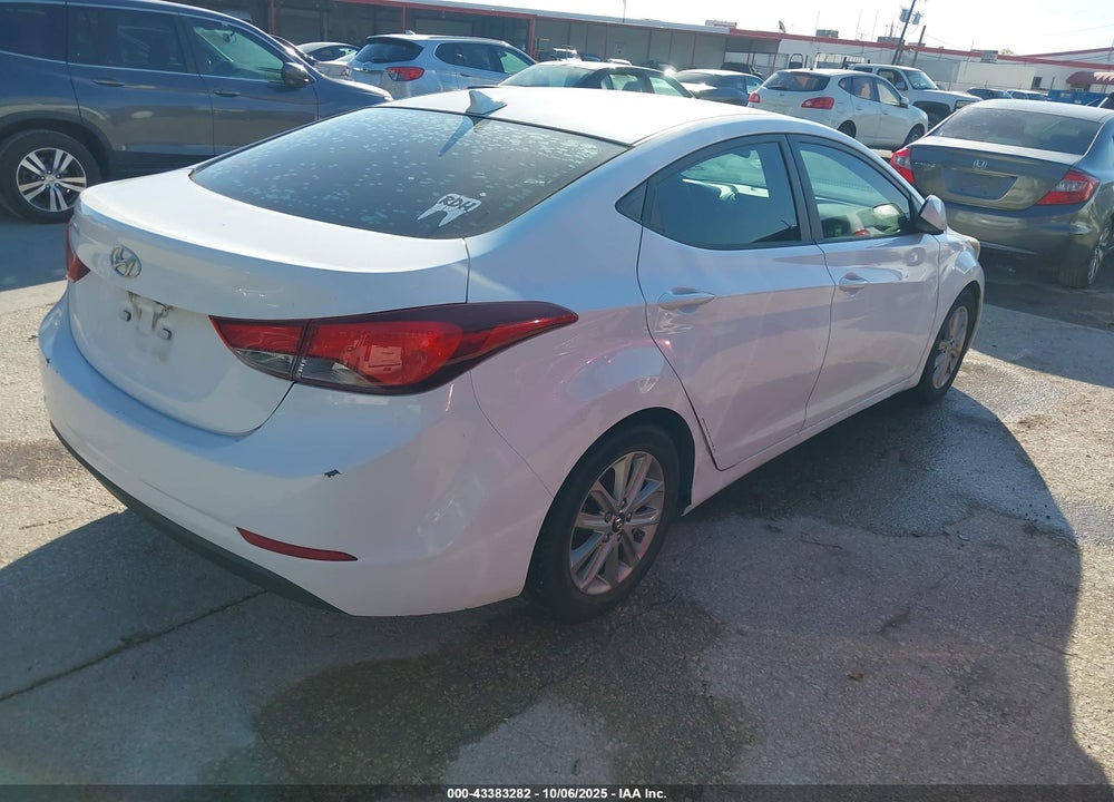2014 HYUNDAI ELANTRA VIN: 5NPDH4AE8EH486594