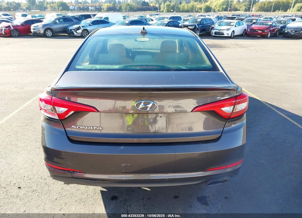2016 HYUNDAI SONATA SE VIN: 5NPE24AF2GH371555