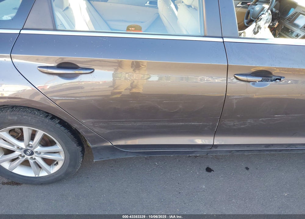 2016 HYUNDAI SONATA SE VIN: 5NPE24AF2GH371555