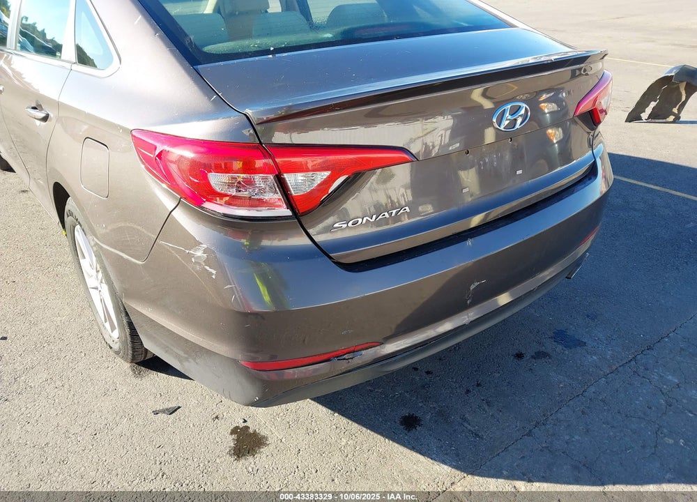 2016 HYUNDAI SONATA SE VIN: 5NPE24AF2GH371555
