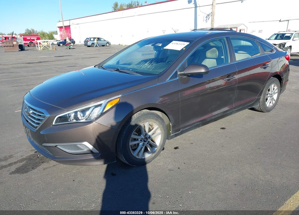 2016 HYUNDAI SONATA SE VIN: 5NPE24AF2GH371555