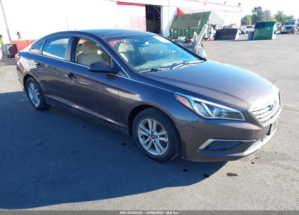 2016 HYUNDAI SONATA SE VIN: 5NPE24AF2GH371555