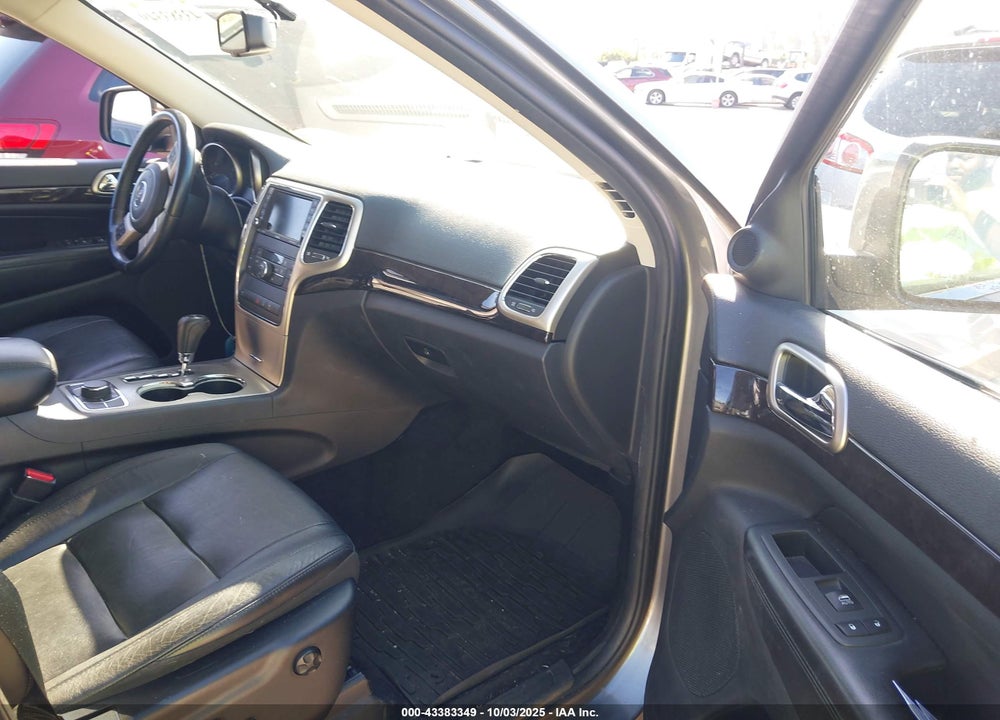 2013 JEEP GRAND CHEROKEE VIN: 1C4RJFAG8DC572909