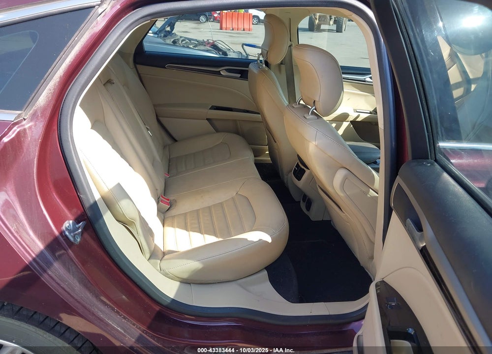 2013 FORD FUSION VIN: 3FA6P0LU2DR201317