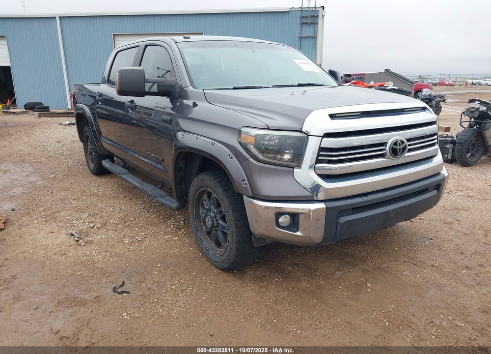 2016 TOYOTA TUNDRA SR5 5.7L V8 VIN: 5TFDW5F10GX563161