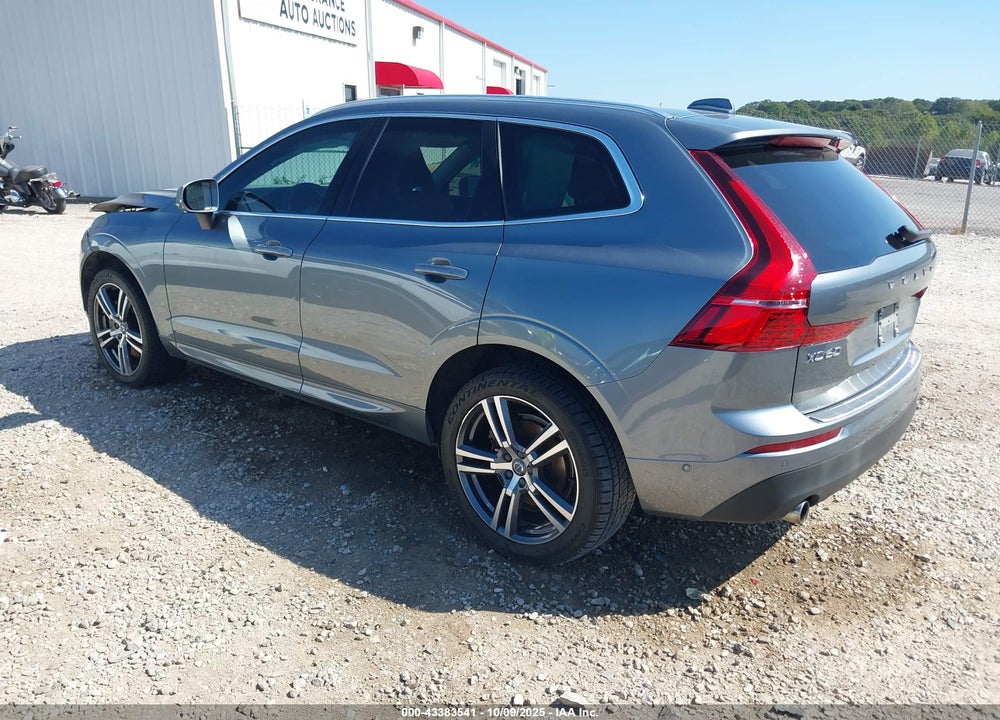 2018 VOLVO XC60 T6 MOMENTUM VIN: YV4A22RK2J1080618