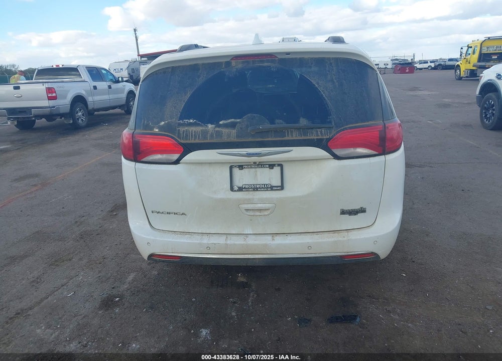 2017 CHRYSLER PACIFICA TOURING-L VIN: 2C4RC1BG3HR739136