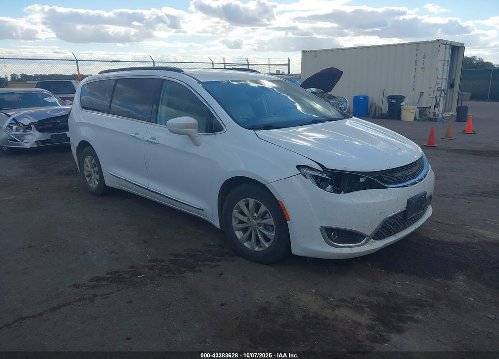 2017 CHRYSLER PACIFICA TOURING-L VIN: 2C4RC1BG3HR739136