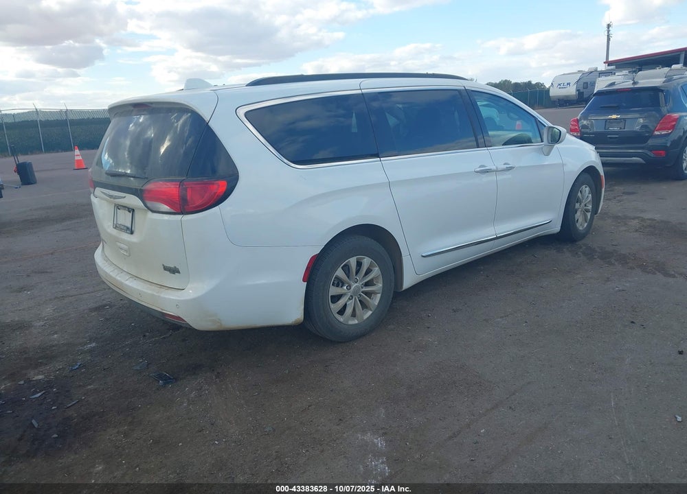 2017 CHRYSLER PACIFICA TOURING-L VIN: 2C4RC1BG3HR739136