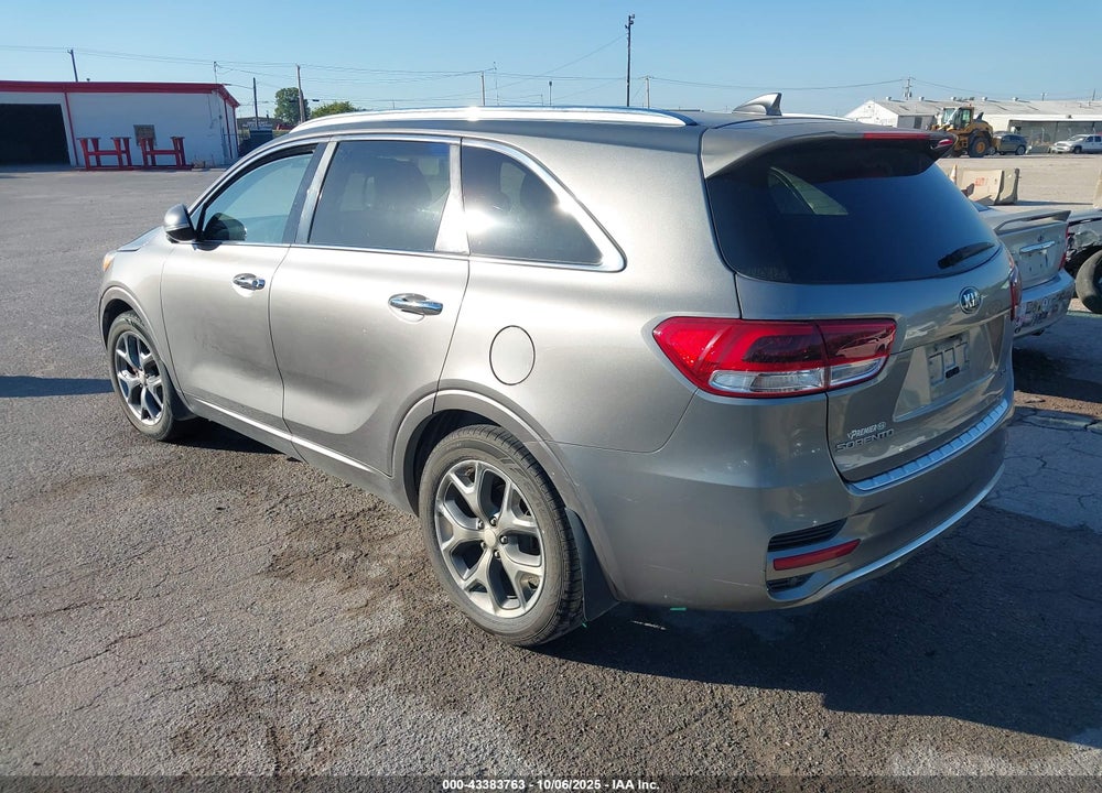 2016 KIA SORENTO VIN: 5XYPK4A55GG164360