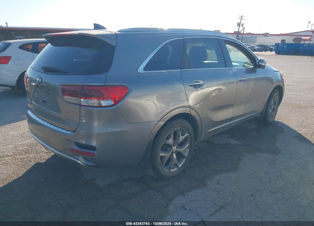 2016 KIA SORENTO VIN: 5XYPK4A55GG164360