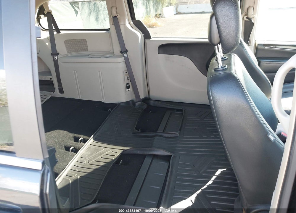 2016 CHRYSLER TOWN & COUNTRY TOURING VIN: 2C4RC1BGXGR231146