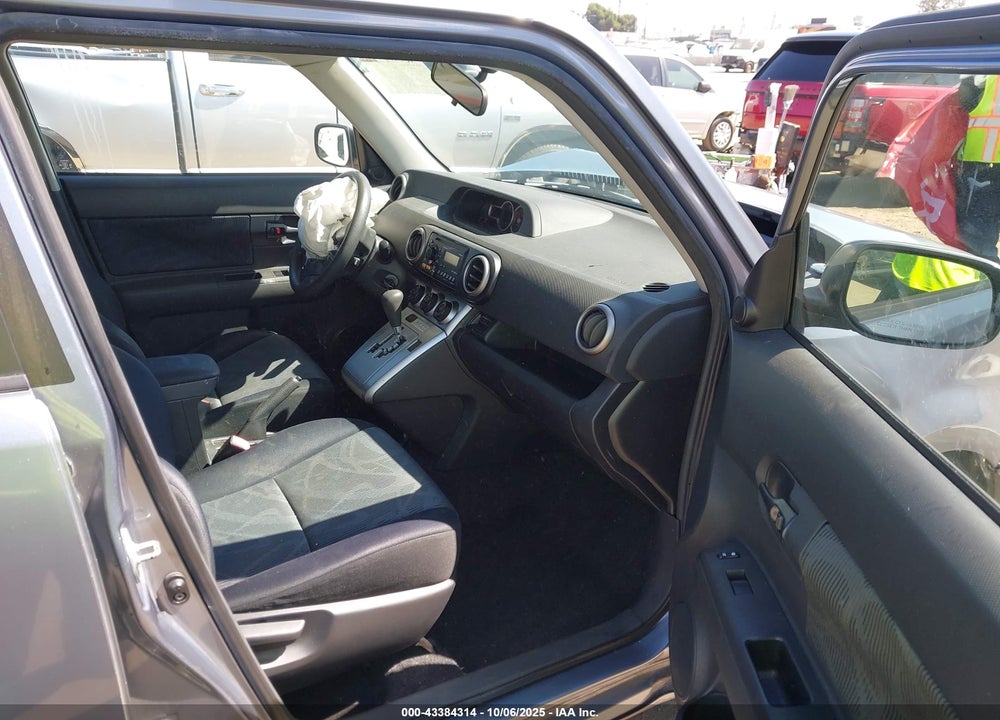 2012 SCION XB VIN: JTLZE4FE2CJ028534