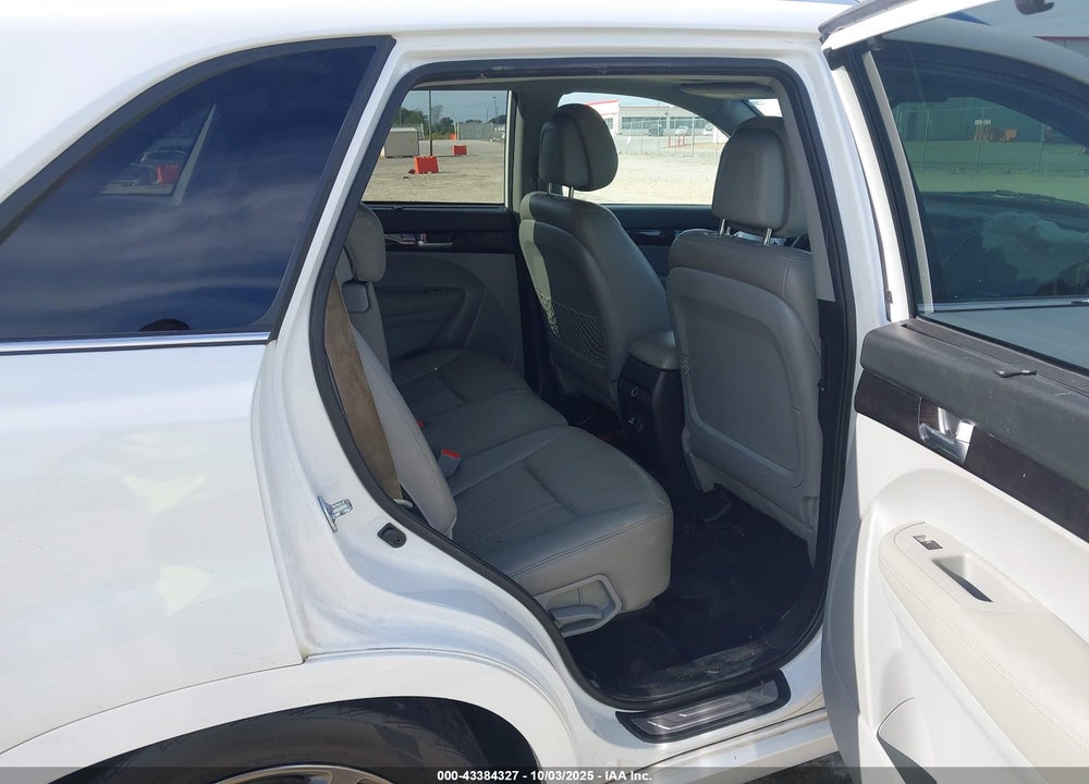 2014 KIA SORENTO SX VIN: 5XYKW4A70EG522767