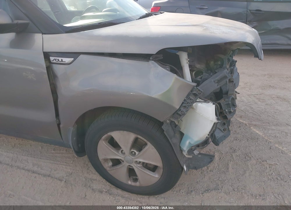 2015 KIA SOUL VIN: KNDJN2A25F7175538