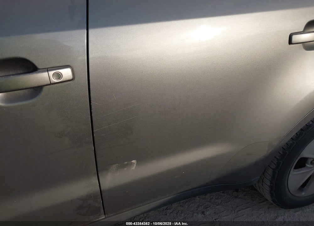 2015 KIA SOUL VIN: KNDJN2A25F7175538