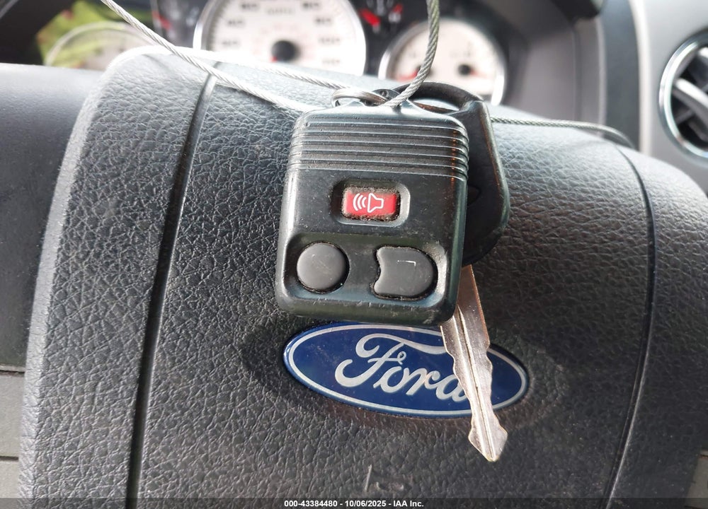 2006 FORD F-150 LARIAT/XLT VIN: 1FTPW12V86FB50701