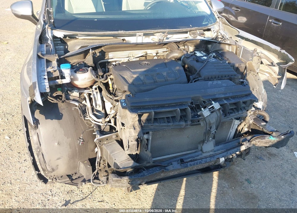 2019 VOLKSWAGEN TIGUAN VIN: 3VV1B7AX1KM193277
