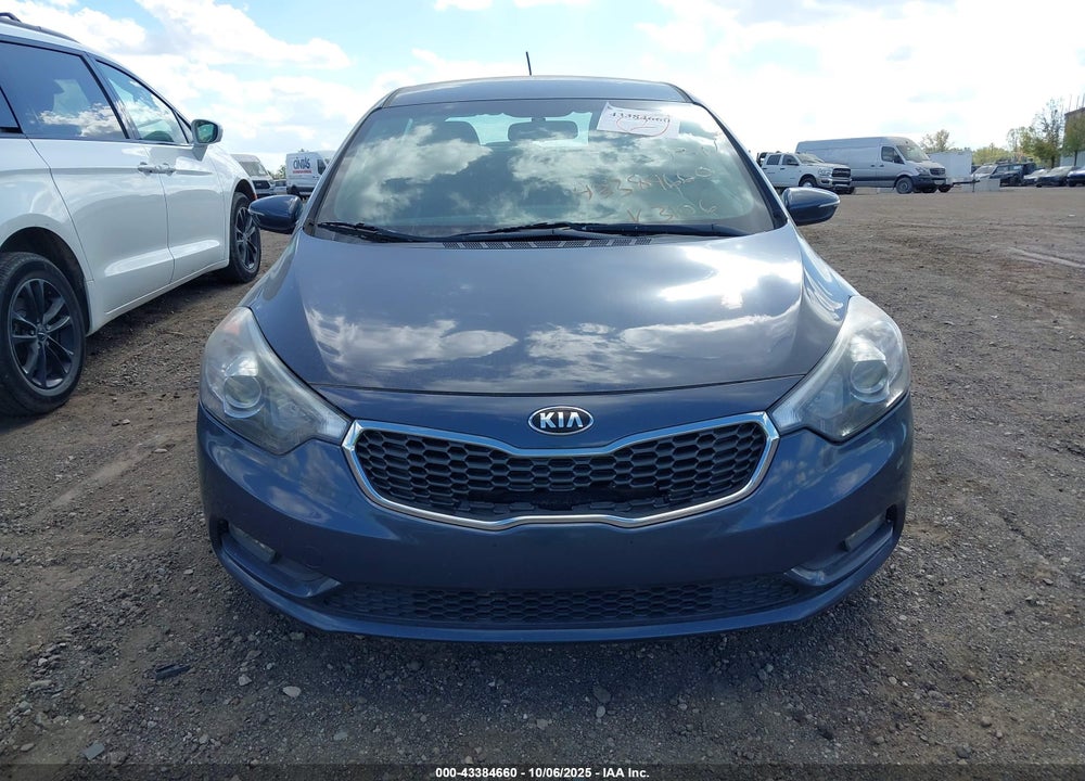2016 KIA FORTE VIN: KNAFX5A8XG5493106