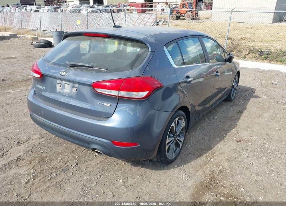 2016 KIA FORTE VIN: KNAFX5A8XG5493106