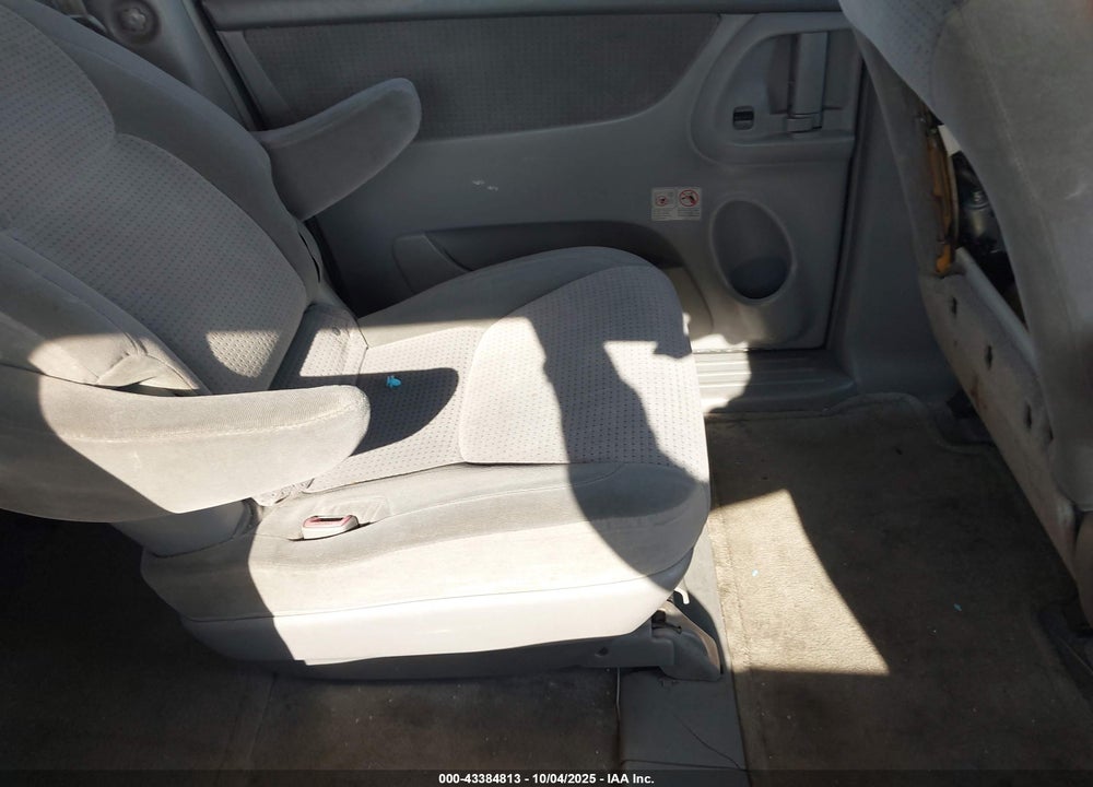 2006 TOYOTA SIENNA LE VIN: 5TDZA23C66S413830
