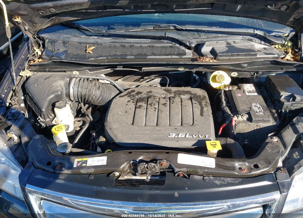 2014 CHRYSLER TOWN & COUNTRY VIN: 2C7WC1BG2ER221634