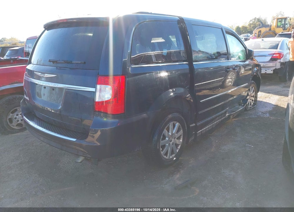 2014 CHRYSLER TOWN & COUNTRY VIN: 2C7WC1BG2ER221634