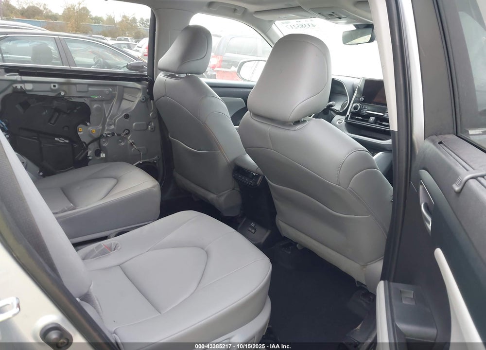 2024 TOYOTA HIGHLANDER XLE VIN: 5TDKDRBH4RS541051