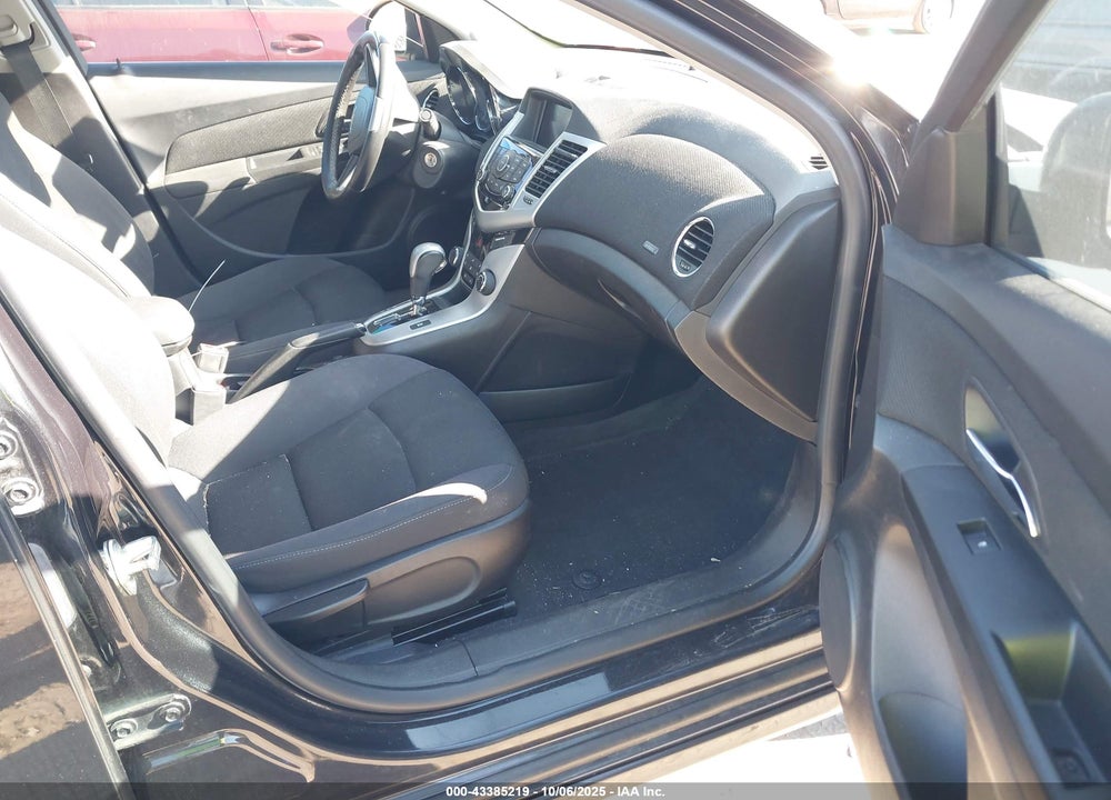 2014 CHEVROLET CRUZE 1LT AUTO VIN: 1G1PC5SB7E7210250