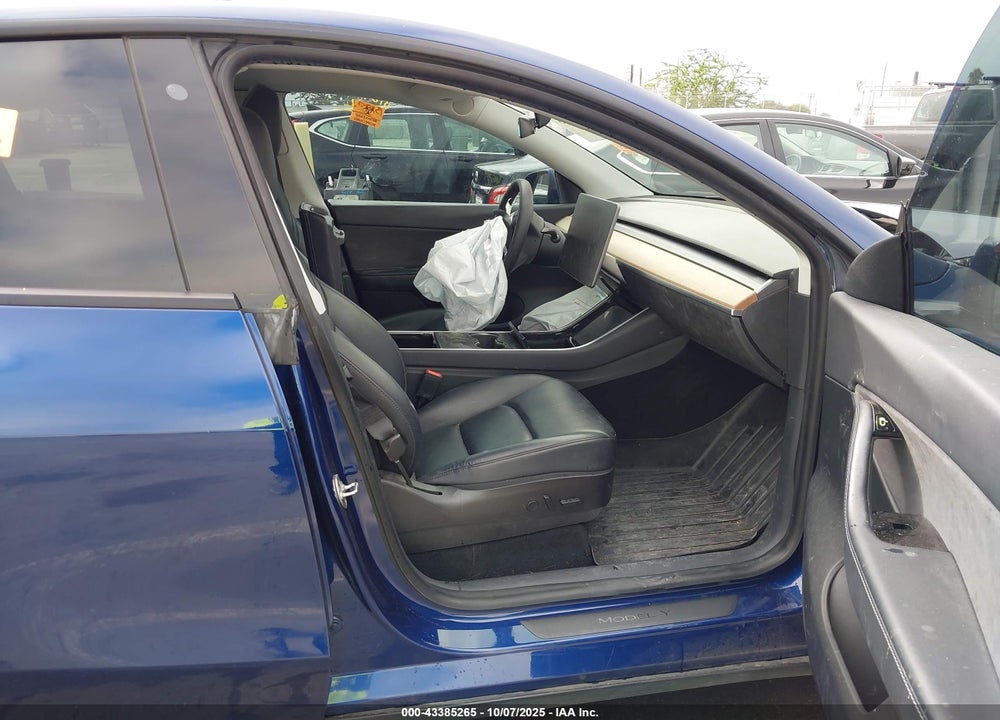 2020 TESLA MODEL Y VIN: 5YJYGDEF6LF000142
