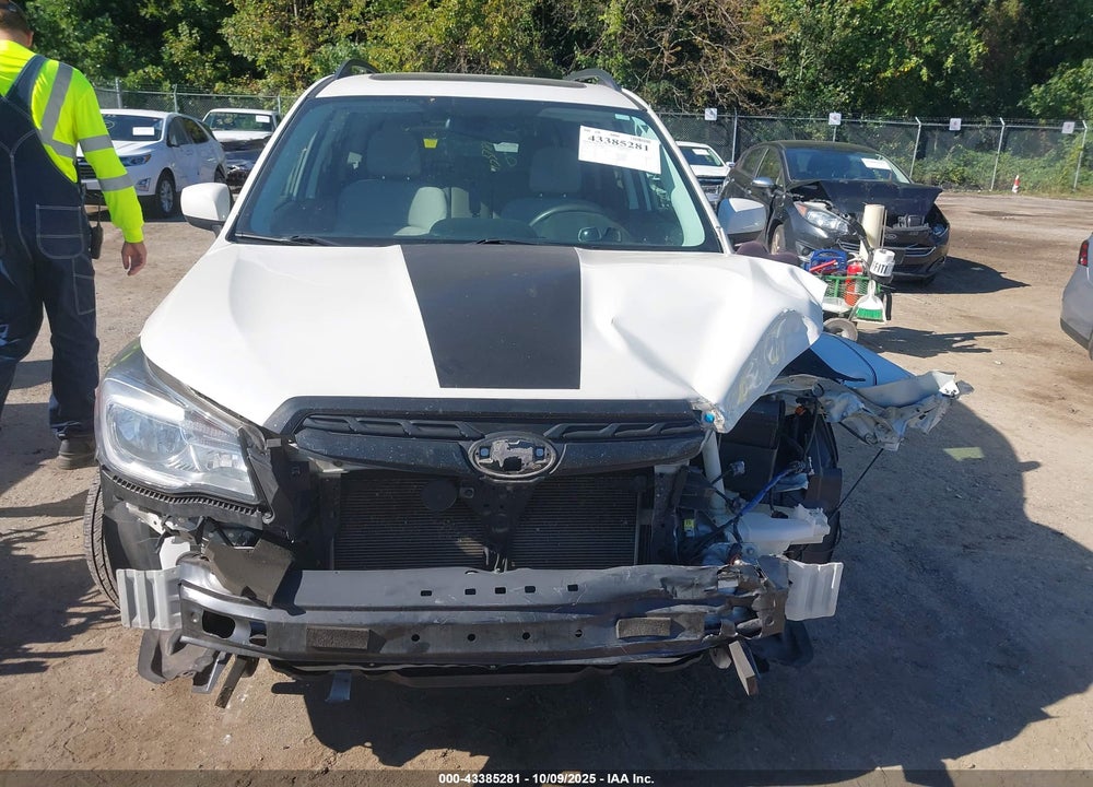 2017 SUBARU FORESTER 2.5I PREMIUM VIN: JF2SJAEC4HH566420